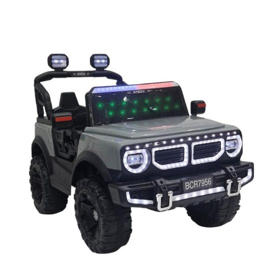 صورة سيارة كهربائية للأطفال بتصميم بوليسي جذاب